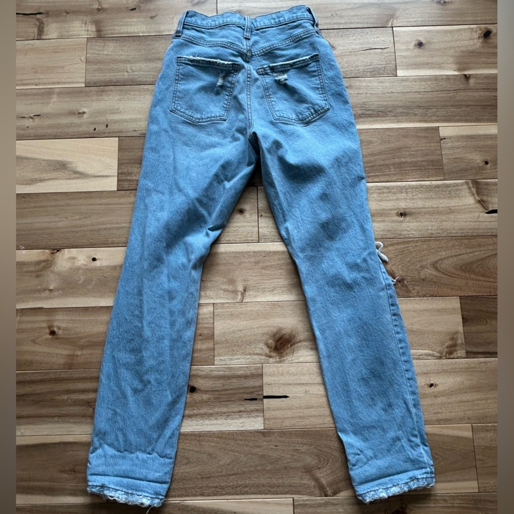 Universal Threads Jeans - Picture 3 of 5